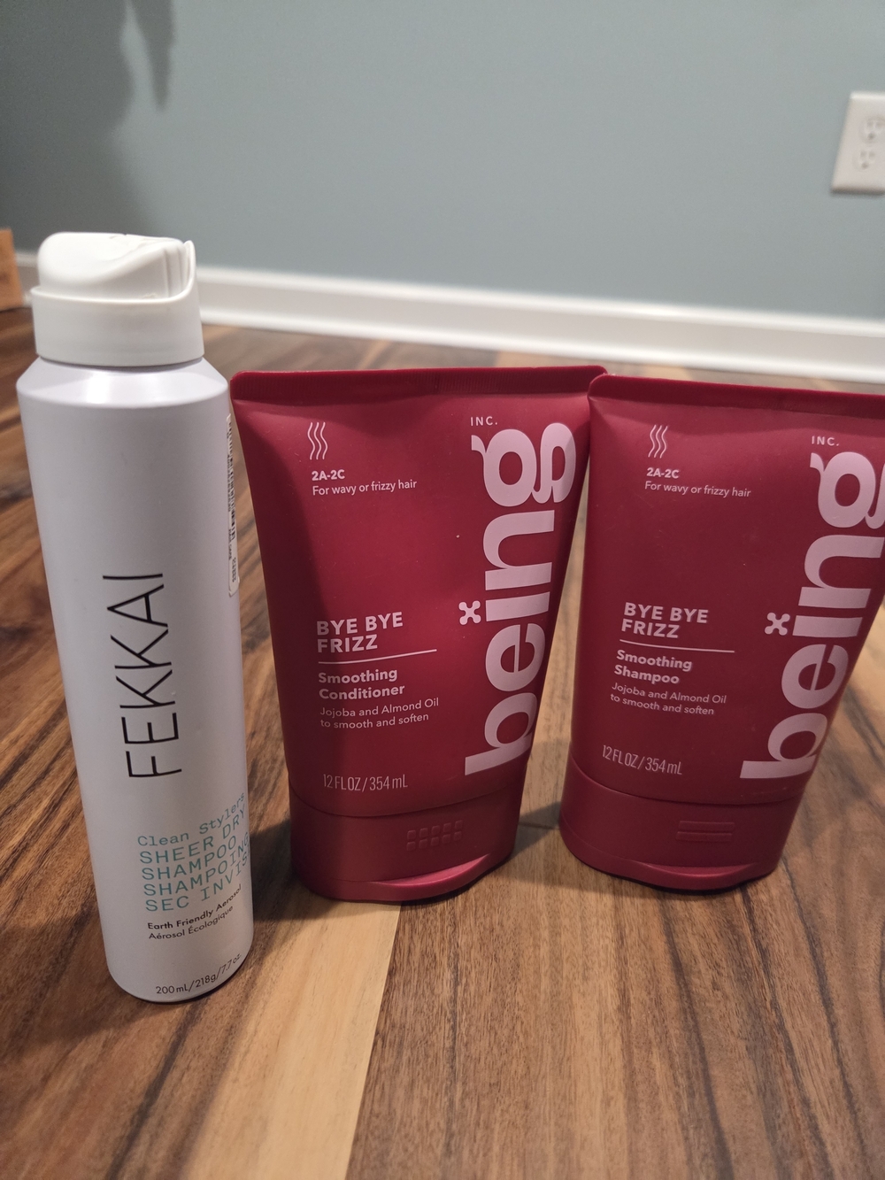 being Bye Bye Frizz Smoothing Shampoo & Conditioner Set - Red